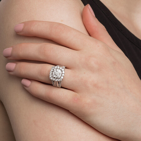 Engagement Ring with 2 1/2 Carat TW of Diamonds in 14ct White Gold Engagement Ring with 2 1/2 Carat TW of Diamonds in 14ct White Gold