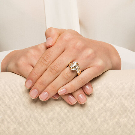 Bridal Set with 1 Carat TW of Diamonds in 14ct Yellow & White Gold Bridal Set with 1 Carat TW of Diamonds in 14ct Yellow & White Gold