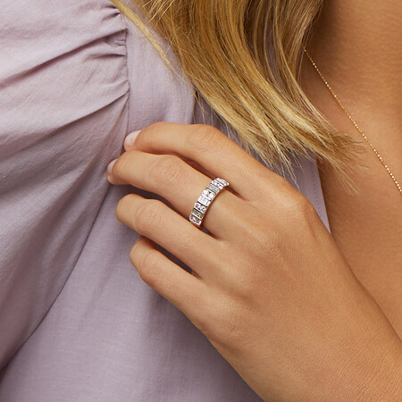 Ring with 1 Carat TW of Diamonds in 10ct Yellow Gold Ring with 1 Carat TW of Diamonds in 10ct Yellow Gold