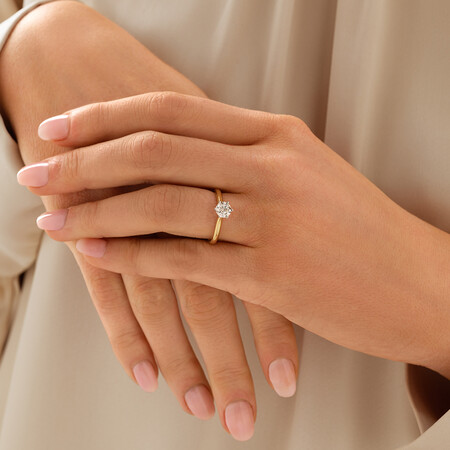 Certified Solitaire Engagement Ring with a 3/4 Carat TW Diamond in 18ct Yellow & White Gold Certified Solitaire Engagement Ring with a 3/4 Carat TW Diamond in 18ct Yellow & White Gold