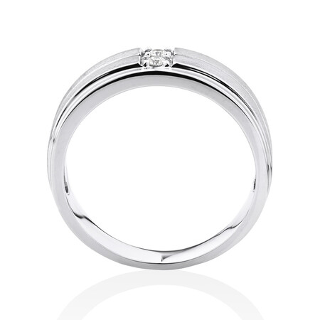 Ring with Diamonds in 10kt White Gold Ring with Diamonds in 10kt White Gold
