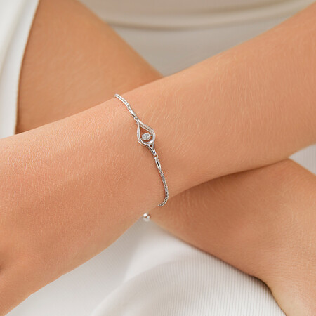 Everlight Adjustable Bracelet with a Diamond in Sterling Silver Everlight Adjustable Bracelet with a Diamond in Sterling Silver