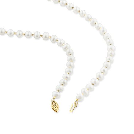 42cm (16") Necklace with Cultured Freshwater Pearls in 10kt Yellow Gold 42cm (16") Necklace with Cultured Freshwater Pearls in 10kt Yellow Gold