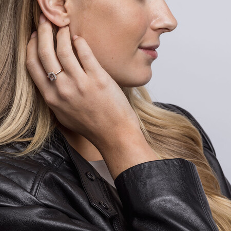Ring with Morganite & Diamonds in 10ct Rose Gold Ring with Morganite & Diamonds in 10ct Rose Gold