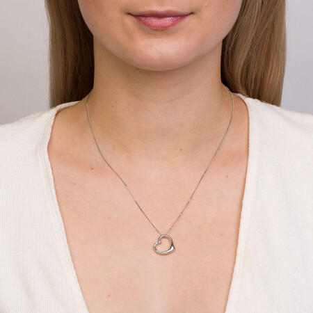 Heart Pendant in 10ct White Gold Heart Pendant in 10ct White Gold
