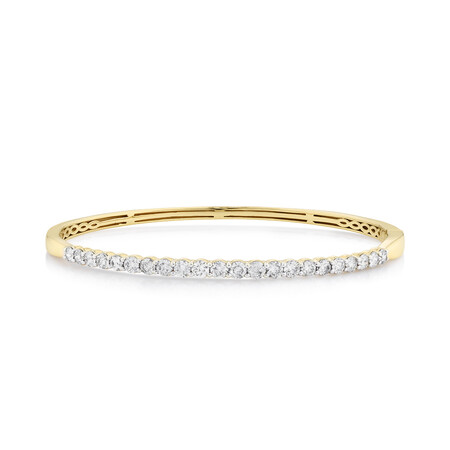 Hinged bangle with 2 Carat TW of Diamonds in 14kt Yellow Gold Hinged bangle with 2 Carat TW of Diamonds in 14kt Yellow Gold
