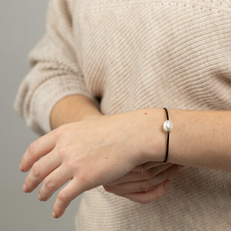 Cord Bracelet with Baroque Cultured Freshwater Pearl Cord Bracelet with Baroque Cultured Freshwater Pearl