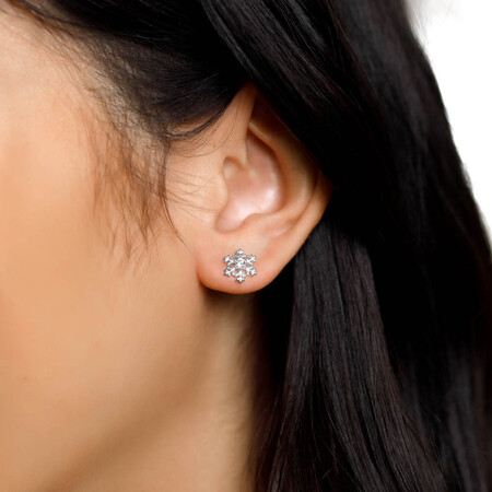 Snowflake Stud Earrings with Cubic Zirconia in Sterling Silver Snowflake Stud Earrings with Cubic Zirconia in Sterling Silver