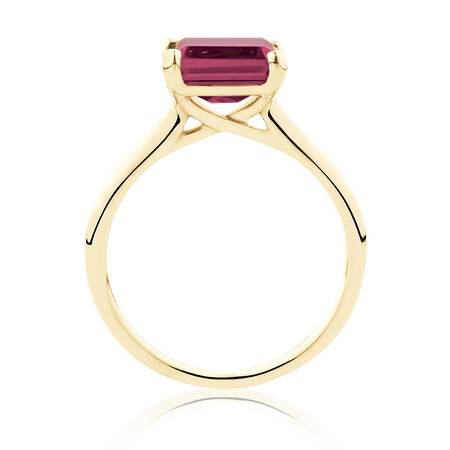 Emerald Cut Ring with Created Ruby in 10ct Yellow Gold Emerald Cut Ring with Created Ruby in 10ct Yellow Gold