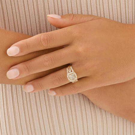 Engagement Ring with 1 1/2 Carat TW of Diamonds in 10kt Yellow Gold Engagement Ring with 1 1/2 Carat TW of Diamonds in 10kt Yellow Gold