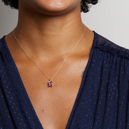 Pendant with Amethyst in 10ct Yellow Gold Pendant with Amethyst in 10ct Yellow Gold