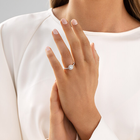 Engagement Ring with 0.92 Carat TW of Diamonds in 14ct White Gold Engagement Ring with 0.92 Carat TW of Diamonds in 14ct White Gold