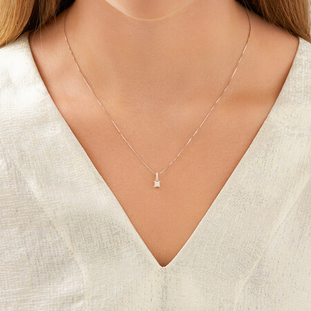 Solitaire Pendant with a 1/4 Carat Diamond in 18ct White Gold Solitaire Pendant with a 1/4 Carat Diamond in 18ct White Gold