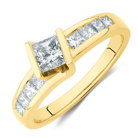 Engagement Ring with 1 Carat TW of Diamonds in 14ct Yellow Gold Engagement Ring with 1 Carat TW of Diamonds in 14ct Yellow Gold
