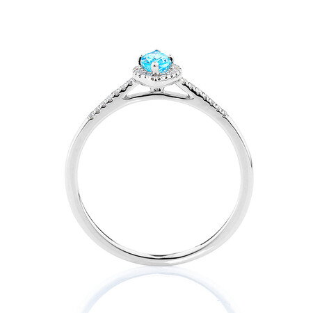 Ring with Blue Topaz & Diamonds in 10ct White Gold Ring with Blue Topaz & Diamonds in 10ct White Gold