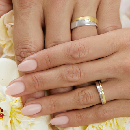 Ring with Diamond in 10kt White & Yellow Gold Ring with Diamond in 10kt White & Yellow Gold