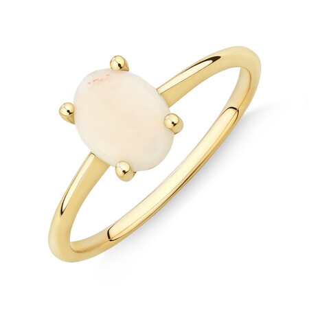 Solitaire Ring with Opal in 10kt Yellow Gold Solitaire Ring with Opal in 10kt Yellow Gold
