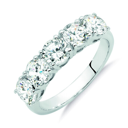 5 Stone Set Ring with Cubic Zirconia in Sterling Silver 5 Stone Set Ring with Cubic Zirconia in Sterling Silver