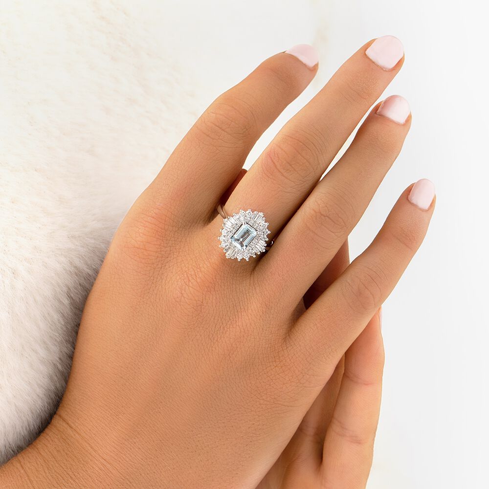 Aquamarine Ring with 0.75 Carat of Diamonds in 10ct White Gold