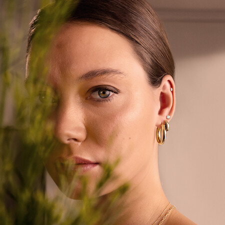 15mm Hoop Earrings in 10kt Yellow Gold 15mm Hoop Earrings in 10kt Yellow Gold