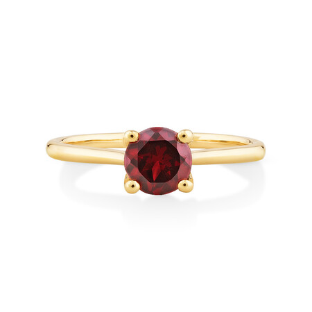 Garnet Ring in 10ct Yellow Gold Garnet Ring in 10ct Yellow Gold