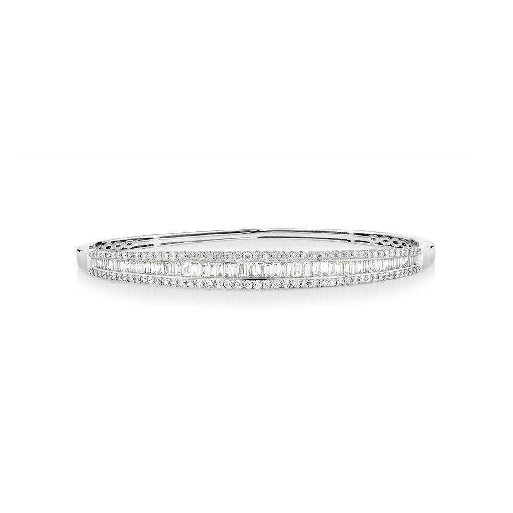 Hinged bangle with 2 Carat TW of Diamonds in 14ct White Gold