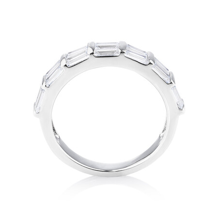 Rectangle Ring with Cubic Zirconia in Sterling Silver Rectangle Ring with Cubic Zirconia in Sterling Silver