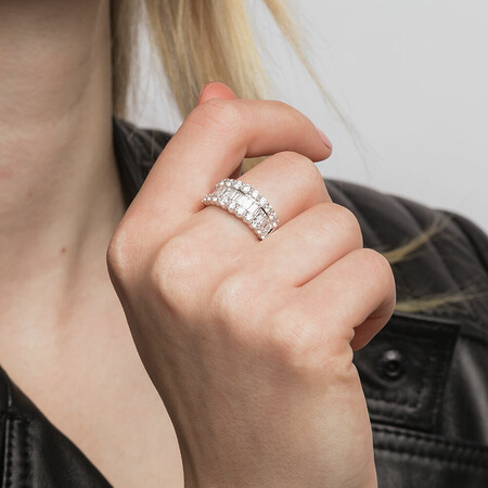 Ring with 2 Carat TW of Diamonds in 14ct White Gold Ring with 2 Carat TW of Diamonds in 14ct White Gold