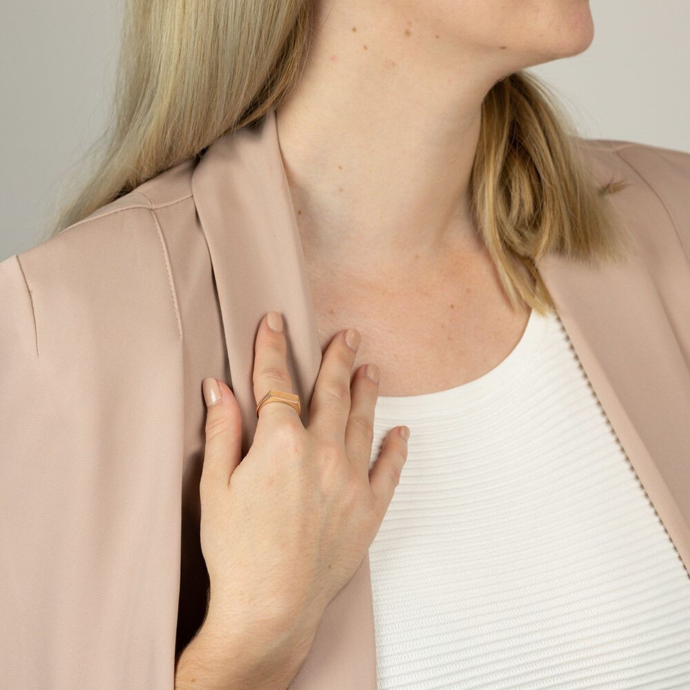 Rectangle Bar Signet Ring in 10ct Yellow Gold