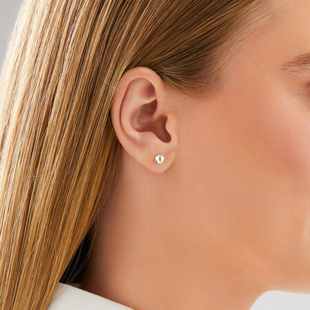 6mm Ball Stud Earrings in Sterling Silver 6mm Ball Stud Earrings in Sterling Silver