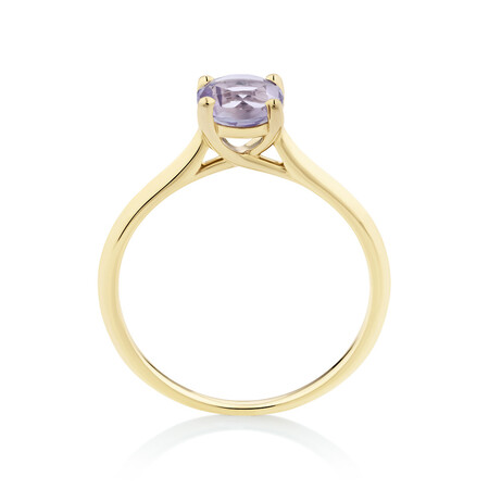 Ring with Amethyst in 10kt Yellow Gold Ring with Amethyst in 10kt Yellow Gold
