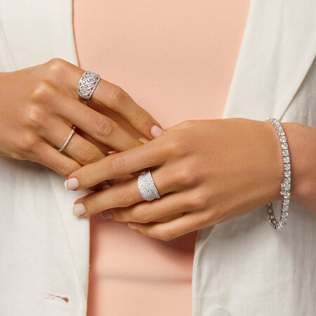 Diamond Cluster Ring with 1.00 Carat TW of Diamonds in 10kt White Gold Diamond Cluster Ring with 1.00 Carat TW of Diamonds in 10kt White Gold