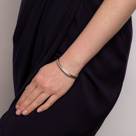 Hinged Bangle with 1 Carat TW of Diamonds in 10ct White Gold Hinged Bangle with 1 Carat TW of Diamonds in 10ct White Gold