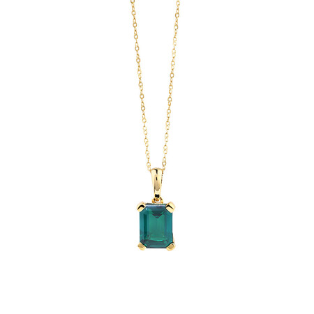 Pendant With Created Emerald In 10ct Yellow Gold Pendant With Created Emerald In 10ct Yellow Gold