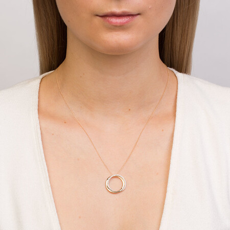 Pendant with Diamonds in 10ct Yellow Gold Pendant with Diamonds in 10ct Yellow Gold