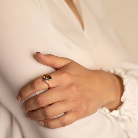 Southern Star Ring with 0.40 Carat TW of Diamonds in 18ct Yellow Gold Southern Star Ring with 0.40 Carat TW of Diamonds in 18ct Yellow Gold