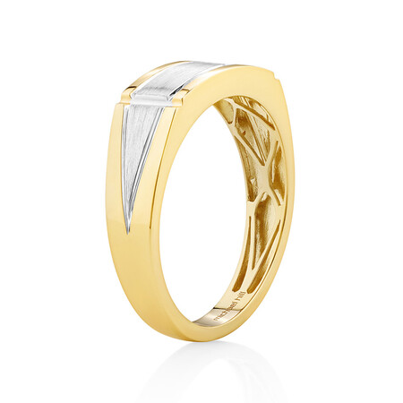 Men's Ring with a Diamond in 10kt Yellow Gold Men's Ring with a Diamond in 10kt Yellow Gold