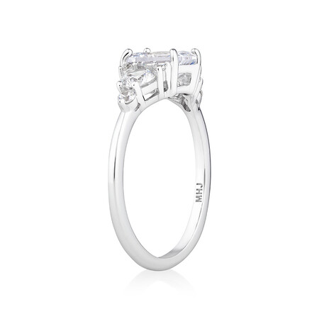 Ring with Cubic Zirconia in Sterling Silver Ring with Cubic Zirconia in Sterling Silver