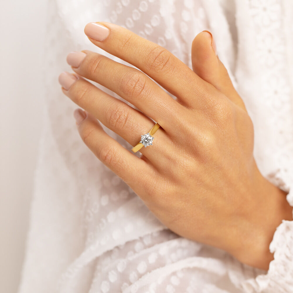 Solitaire Engagement Ring with 1 Carat Diamond in 14ct Yellow & White Gold