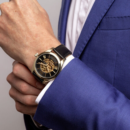 Men's Watch in Gold Tone Stainless Steel and Leather Men's Watch in Gold Tone Stainless Steel and Leather