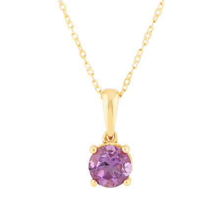 Pendant with Amethyst in 10kt Yellow Gold Pendant with Amethyst in 10kt Yellow Gold