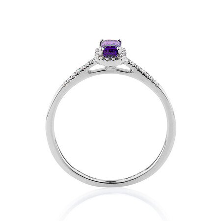 Ring with Amethyst & Diamonds in 10ct White Gold Ring with Amethyst & Diamonds in 10ct White Gold