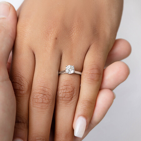 Southern Star Solitaire Engagement Ring with a 1 Carat TW Diamond in 14ct White Gold Southern Star Solitaire Engagement Ring with a 1 Carat TW Diamond in 14ct White Gold
