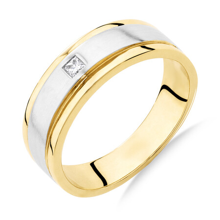 Diamond Ring set in 10ct Yellow and White Gold Diamond Ring set in 10ct Yellow and White Gold