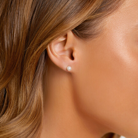 Stud Earrings with 5mm Round Cultured Freshwater Pearl in 10kt Yellow Gold Stud Earrings with 5mm Round Cultured Freshwater Pearl in 10kt Yellow Gold