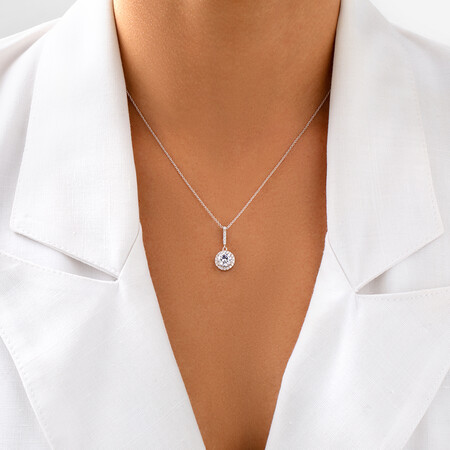 Halo Pendant with Cubic Zirconia in Sterling Silver Halo Pendant with Cubic Zirconia in Sterling Silver