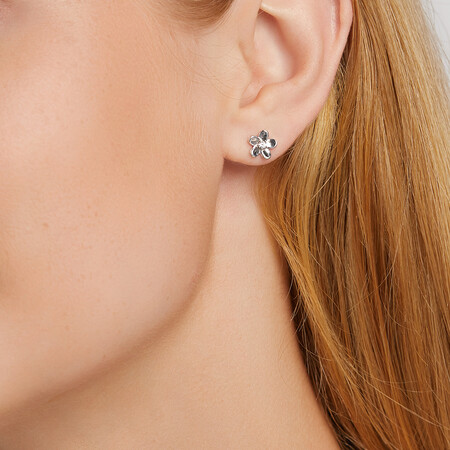 Flower Stud Earrings with Cubic Zirconia in Sterling Silver Flower Stud Earrings with Cubic Zirconia in Sterling Silver