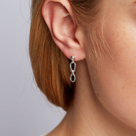 Drop Earrings in Sterling Silver Drop Earrings in Sterling Silver