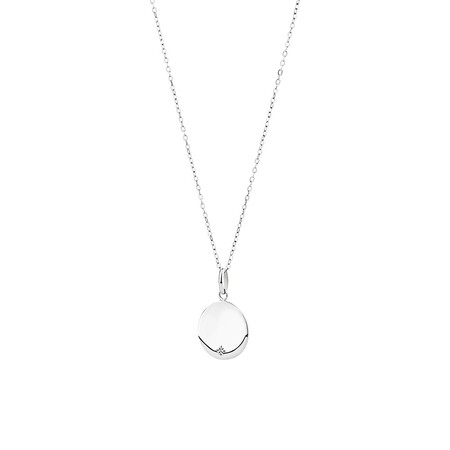 Circle Pendant with Cubic Zirconia in Sterling Silver Circle Pendant with Cubic Zirconia in Sterling Silver