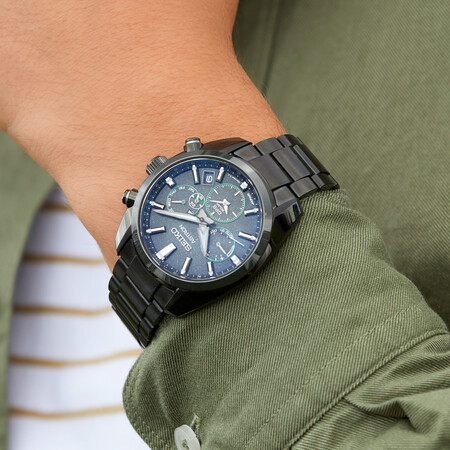 Seiko Men's Astron Solar SSH079J Watch Seiko Men's Astron Solar SSH079J Watch